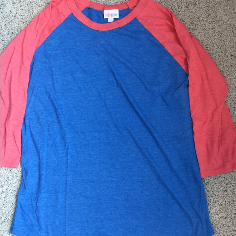 LuLaRoe Randy top.